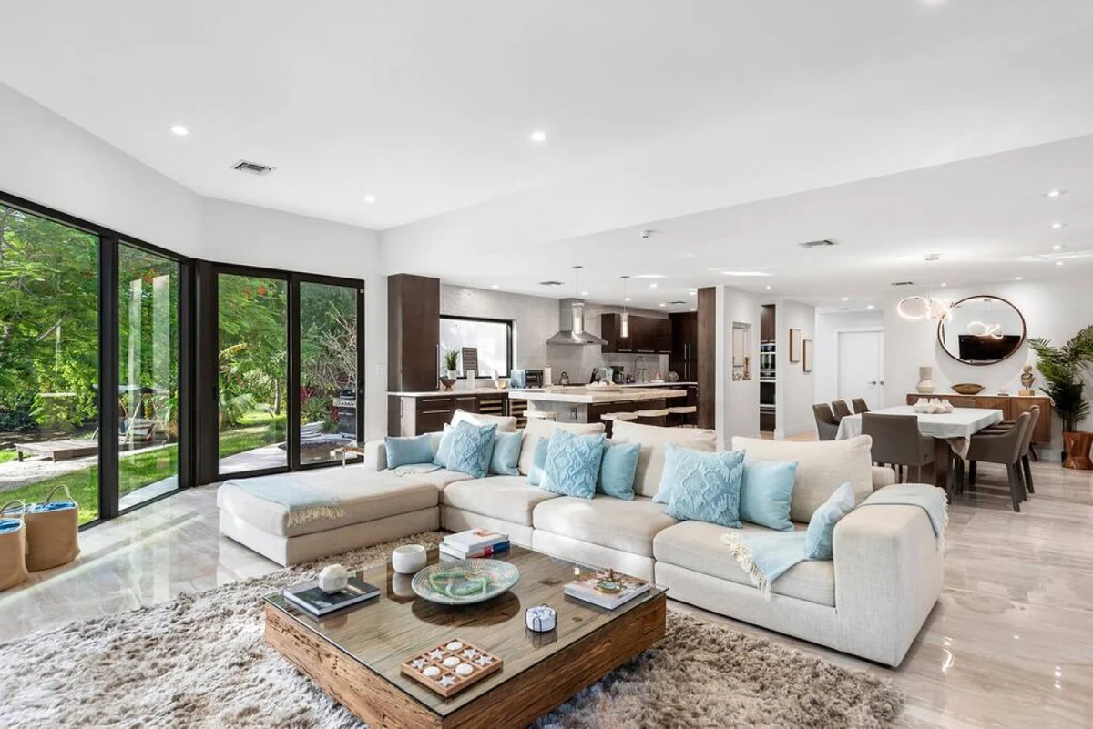 Lux Villa with pool on the water / Beach Access! #126