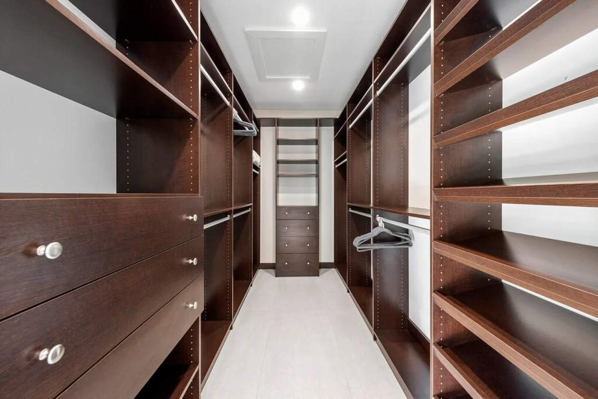 Lux Villa with pool on the water / Beach Access! #136