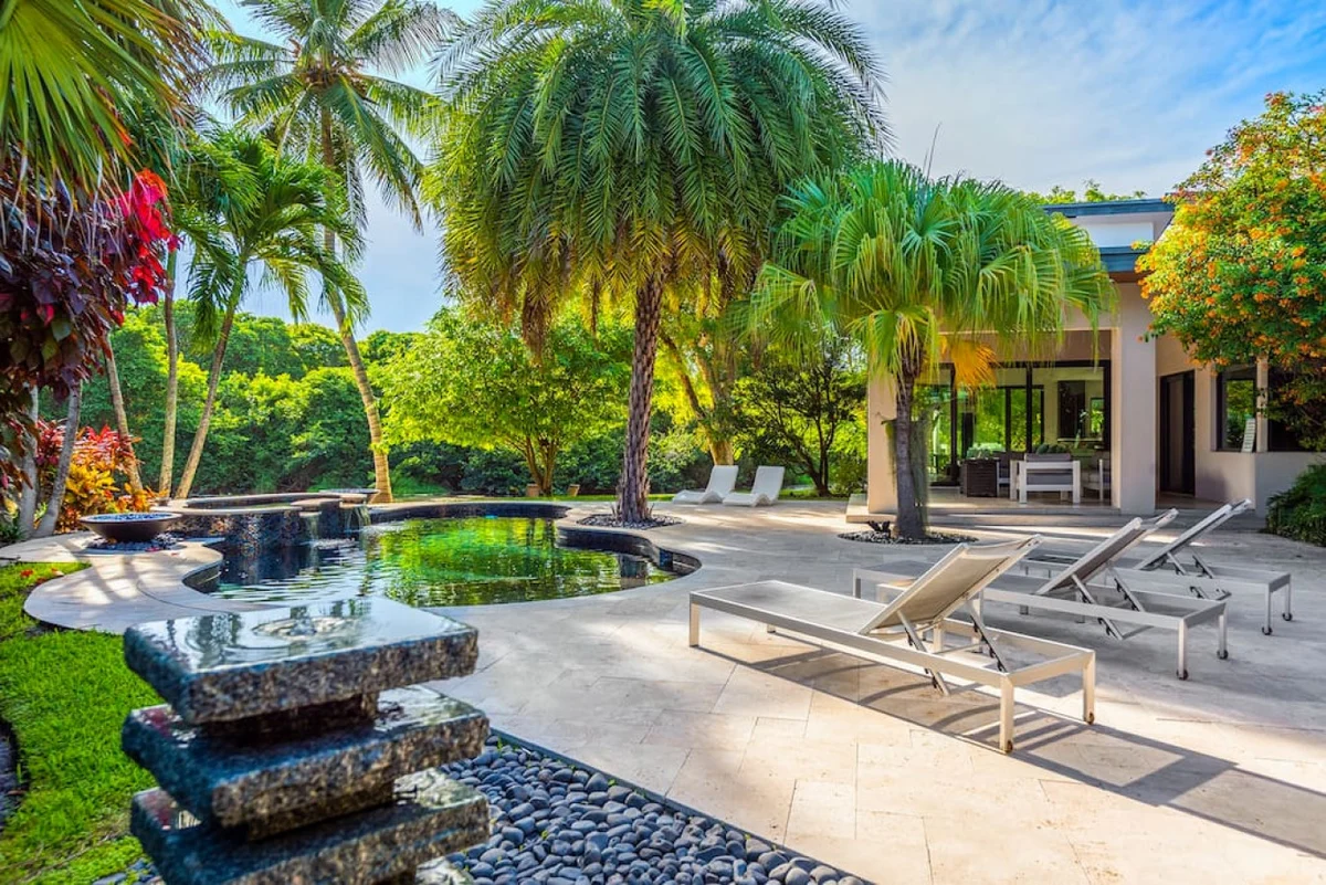 Lux Villa with pool on the water / Beach Access! #123