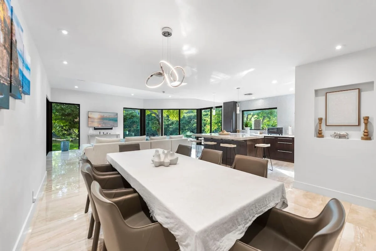 Lux Villa with pool on the water / Beach Access! #113