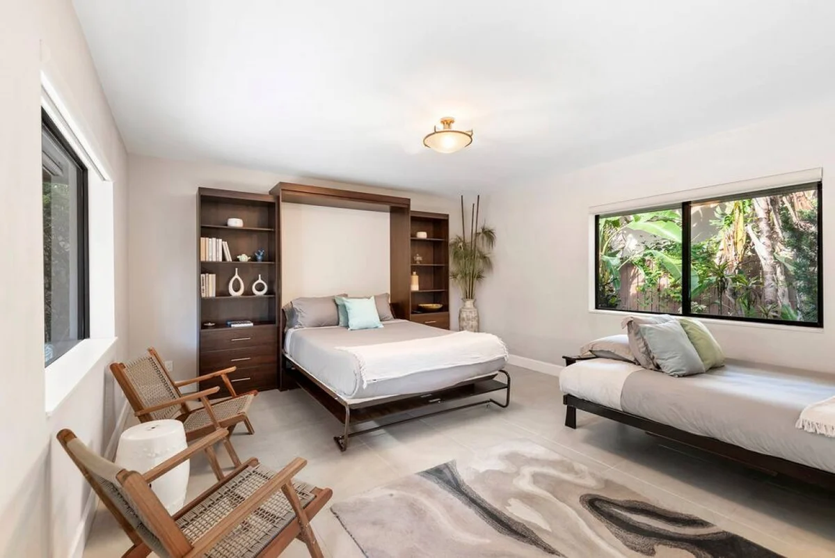 Lux Villa with pool on the water / Beach Access! #118