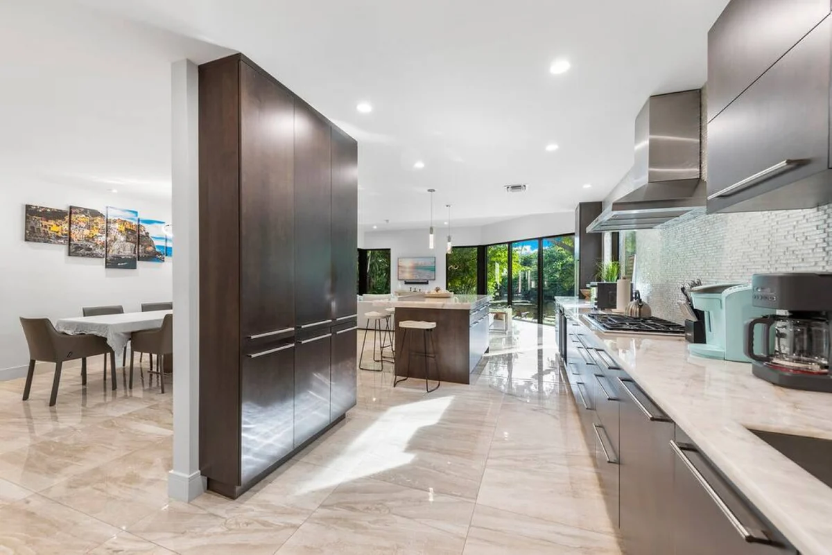 Lux Villa with pool on the water / Beach Access! #116