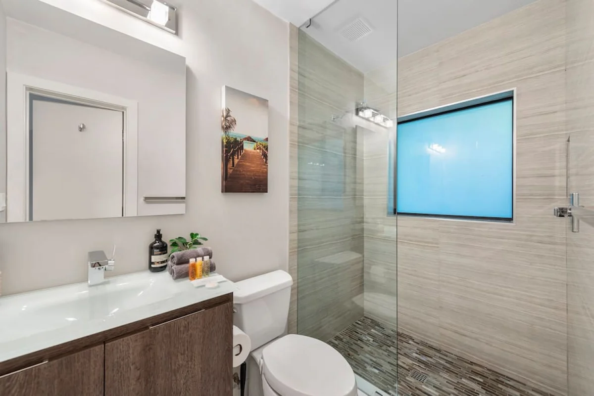 Lux Villa with pool on the water / Beach Access! #115