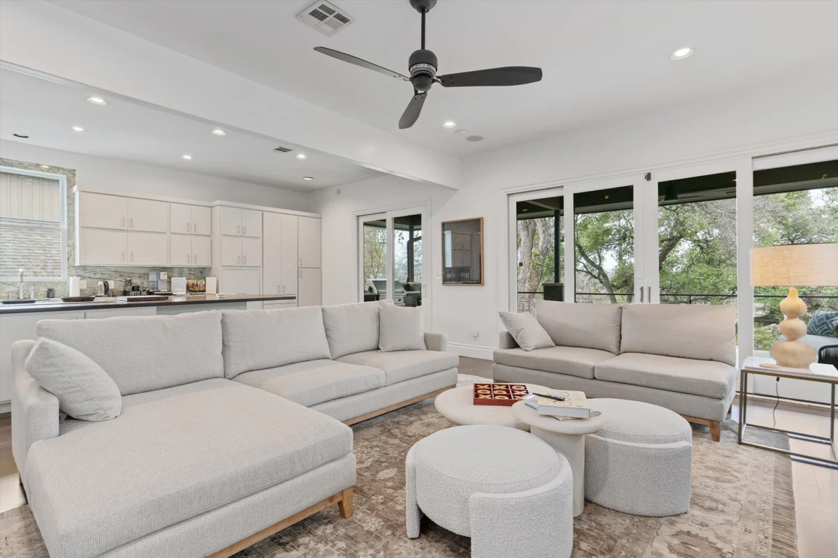 Downtown Oasis : Heated Pool : Spa : Outdoor Living/Dinning : Game Room #70