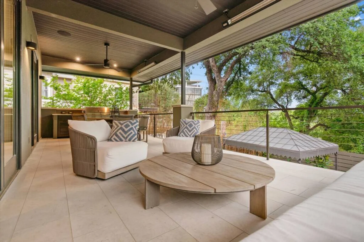 Downtown Oasis : Heated Pool : Spa : Outdoor Living/Dinning : Game Room #64