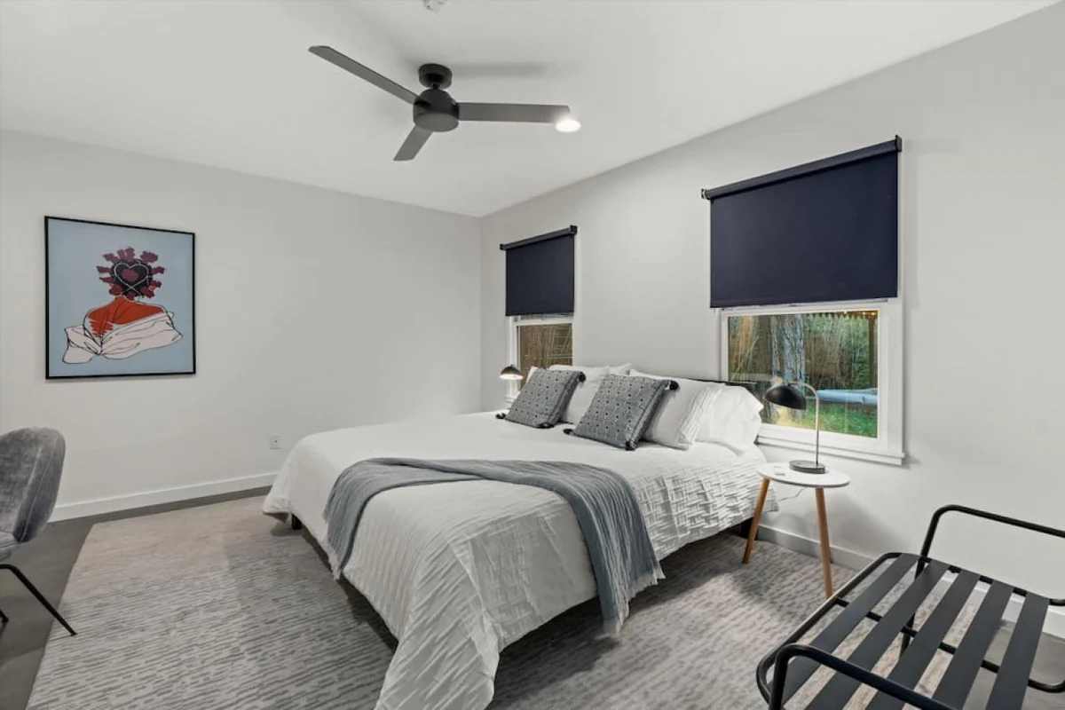 Downtown Oasis : Heated Pool : Spa : Outdoor Living/Dinning : Game Room #75