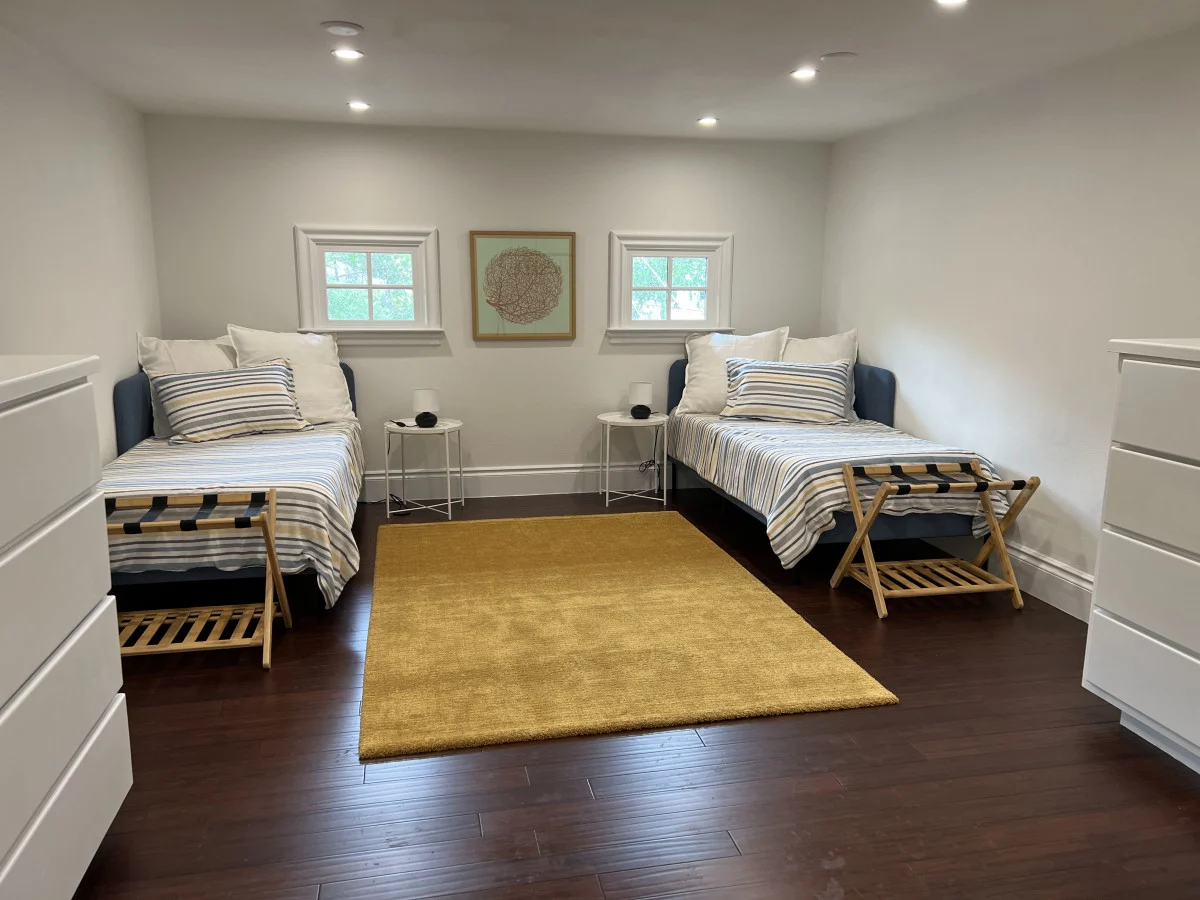Downtown Oasis : Heated Pool : Spa : Outdoor Living/Dinning : Game Room #105
