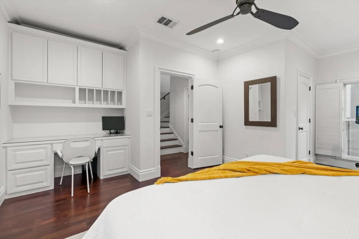 Downtown Oasis : Heated Pool : Spa : Outdoor Living/Dinning : Game Room #116