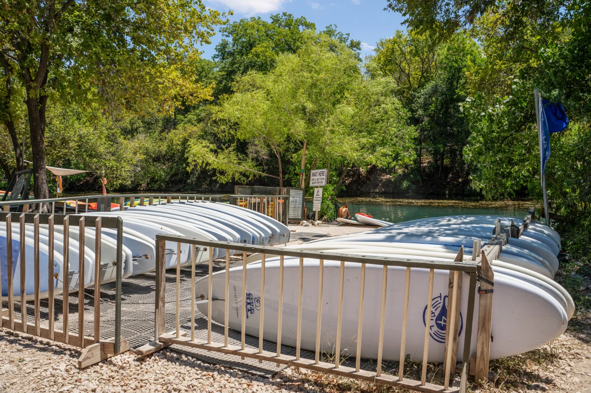 Downtown Oasis : Heated Pool : Spa : Outdoor Living/Dinning : Game Room #123