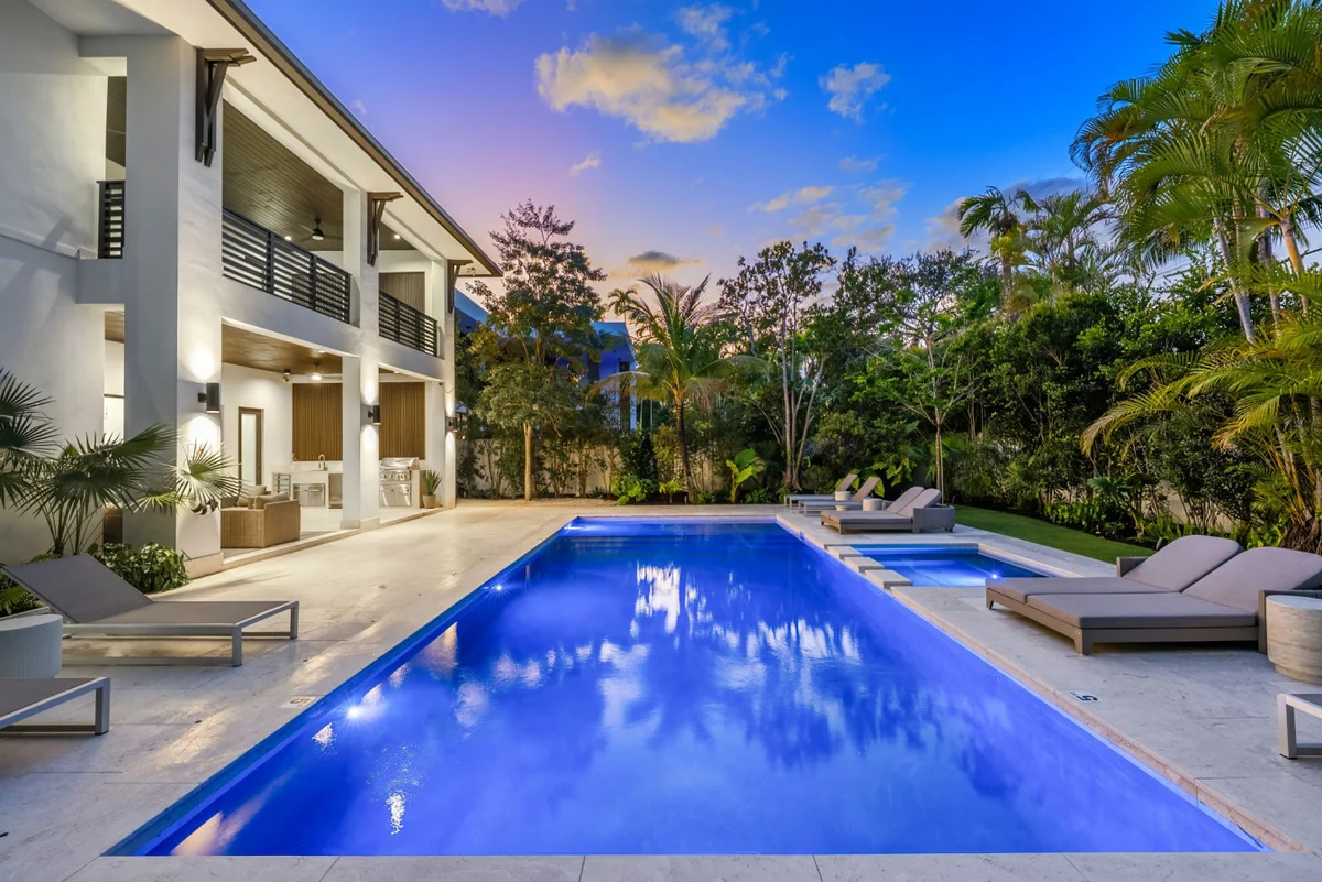 Brand new Villa with Pool/Jacuzzi/GameRoom #136