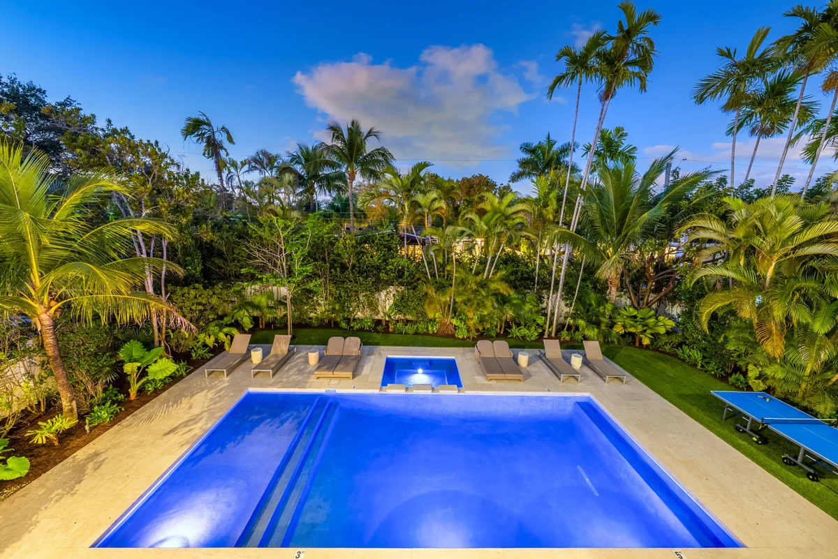 Brand new Villa with Pool/Jacuzzi/GameRoom #105