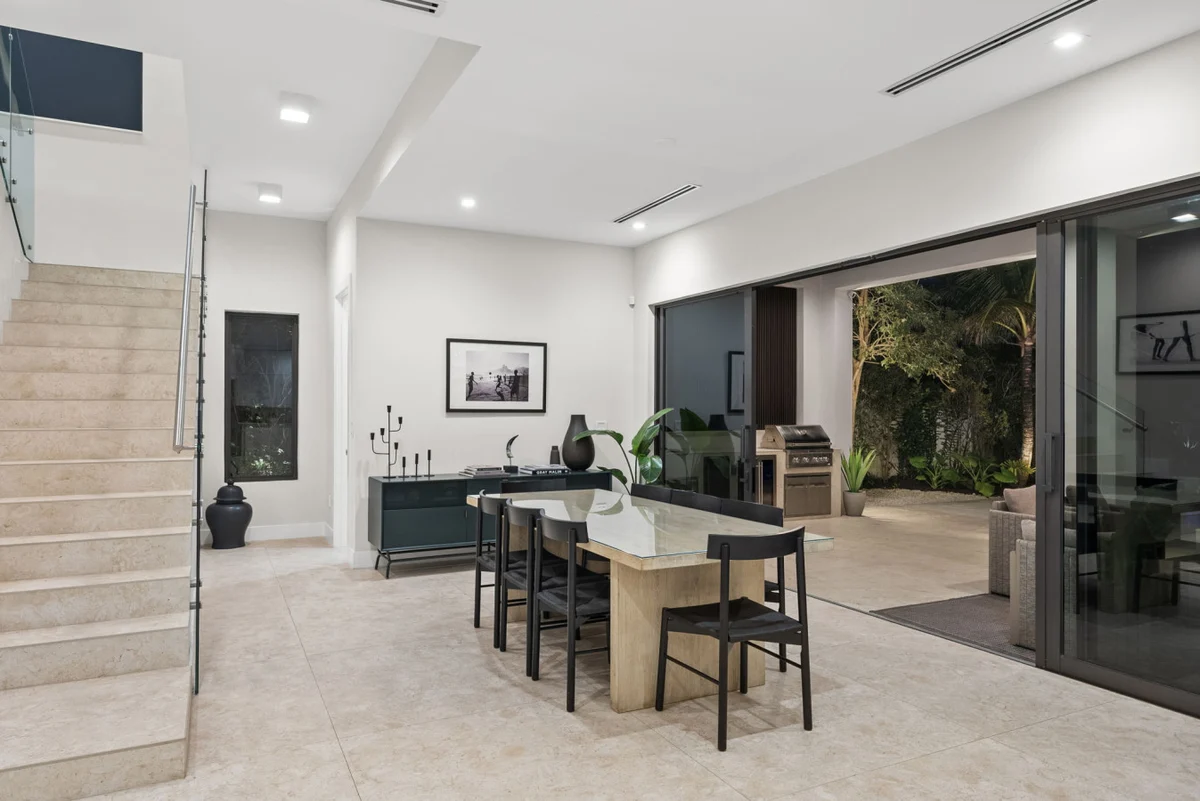 Brand new Villa with Pool/Jacuzzi/GameRoom #120