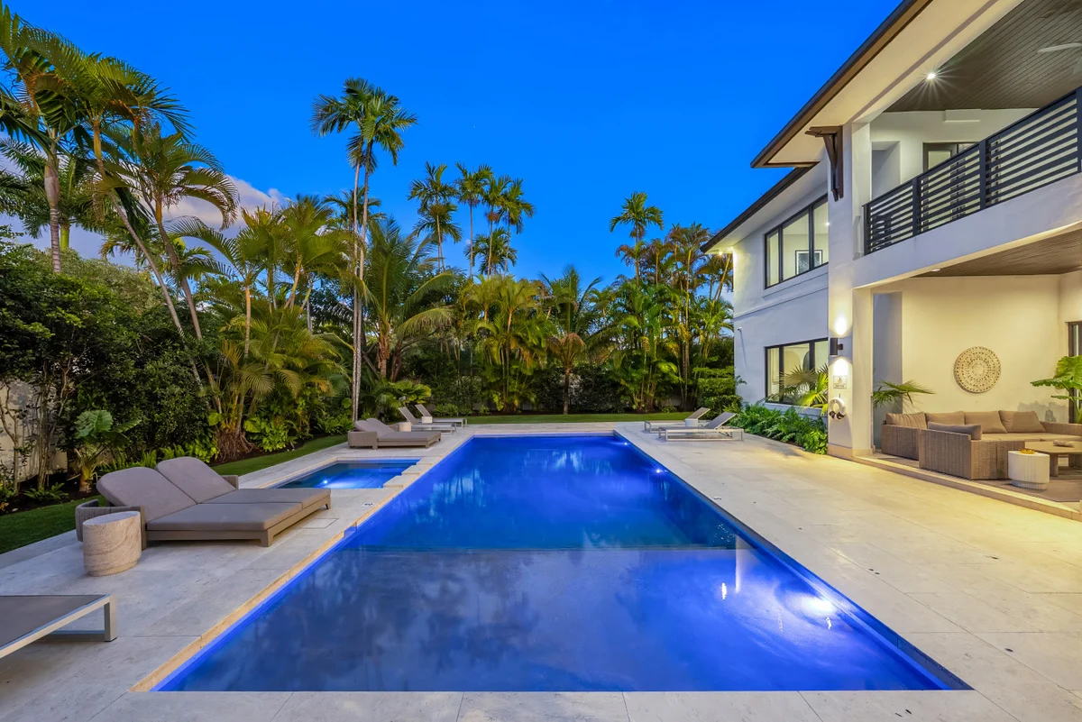 Brand new Villa with Pool/Jacuzzi/GameRoom #124