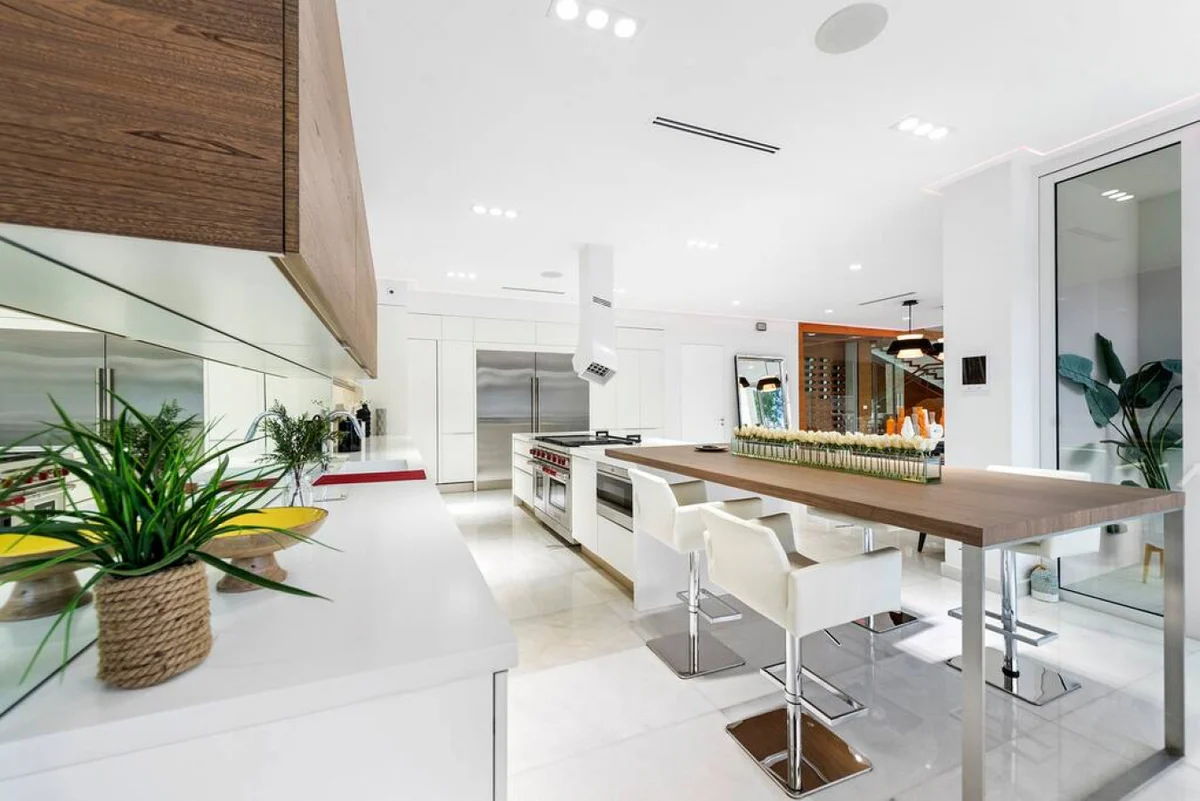 New Modern Estate, Pool / Jacuzzi / GYM / Media Room #121