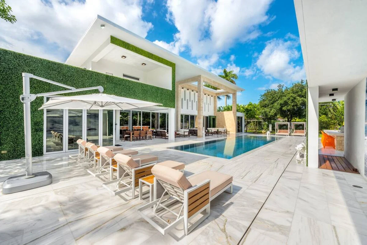 New Modern Estate, Pool / Jacuzzi / GYM / Media Room #125