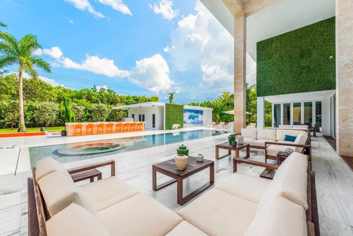 New Modern Estate, Pool / Jacuzzi / GYM / Media Room #118