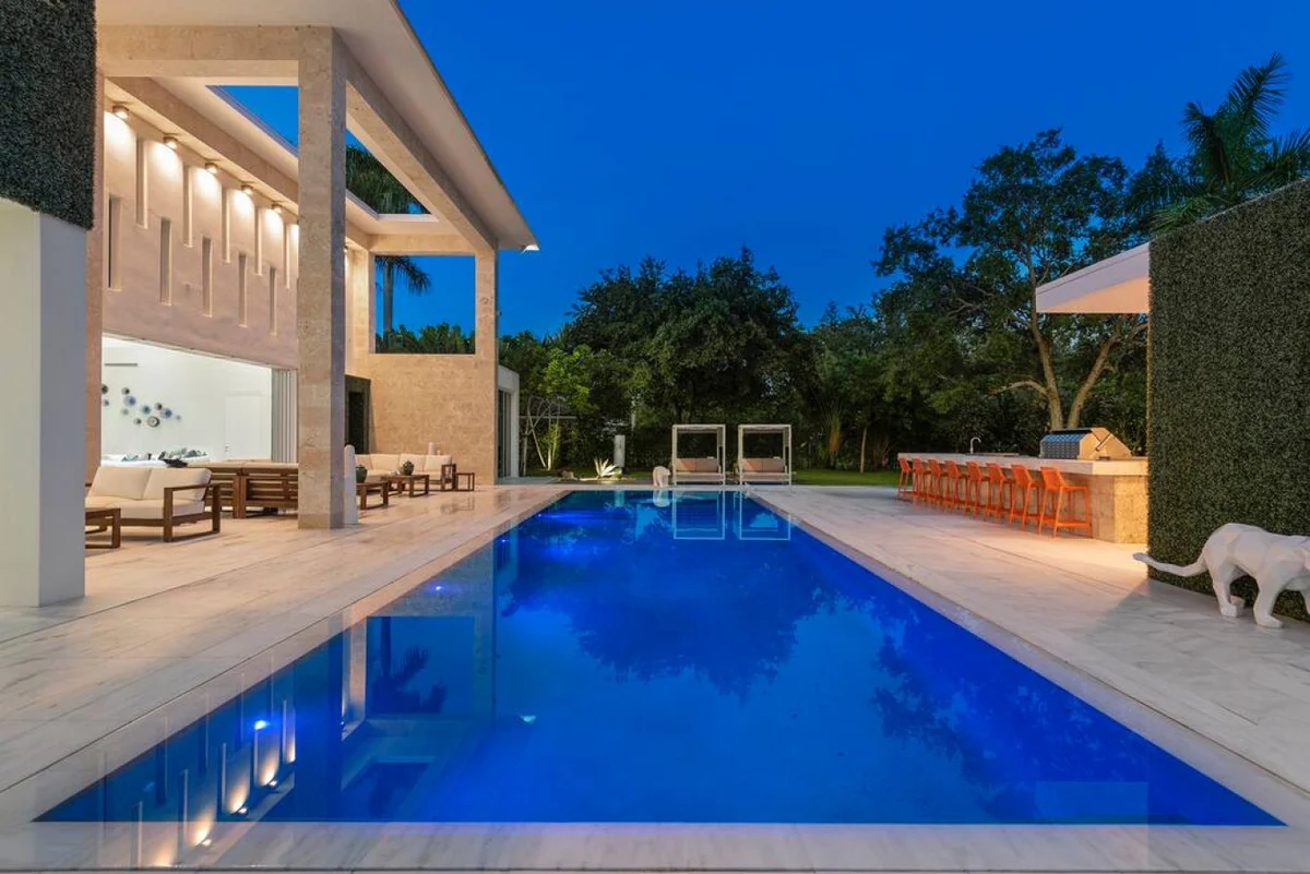 New Modern Estate, Pool / Jacuzzi / GYM / Media Room #124