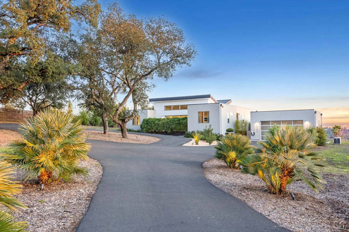 Sunset Ridge | Luxury Wine Country Retreat #51