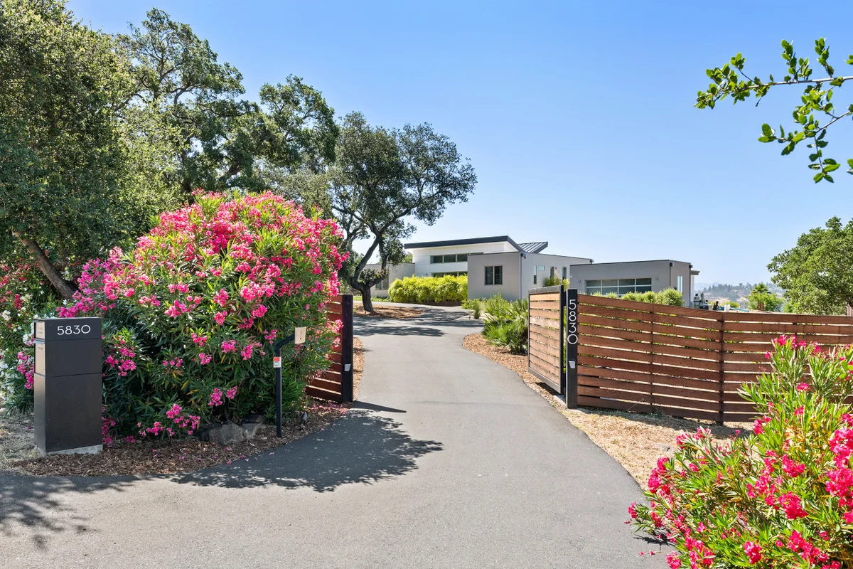 Sunset Ridge | Luxury Wine Country Retreat #89