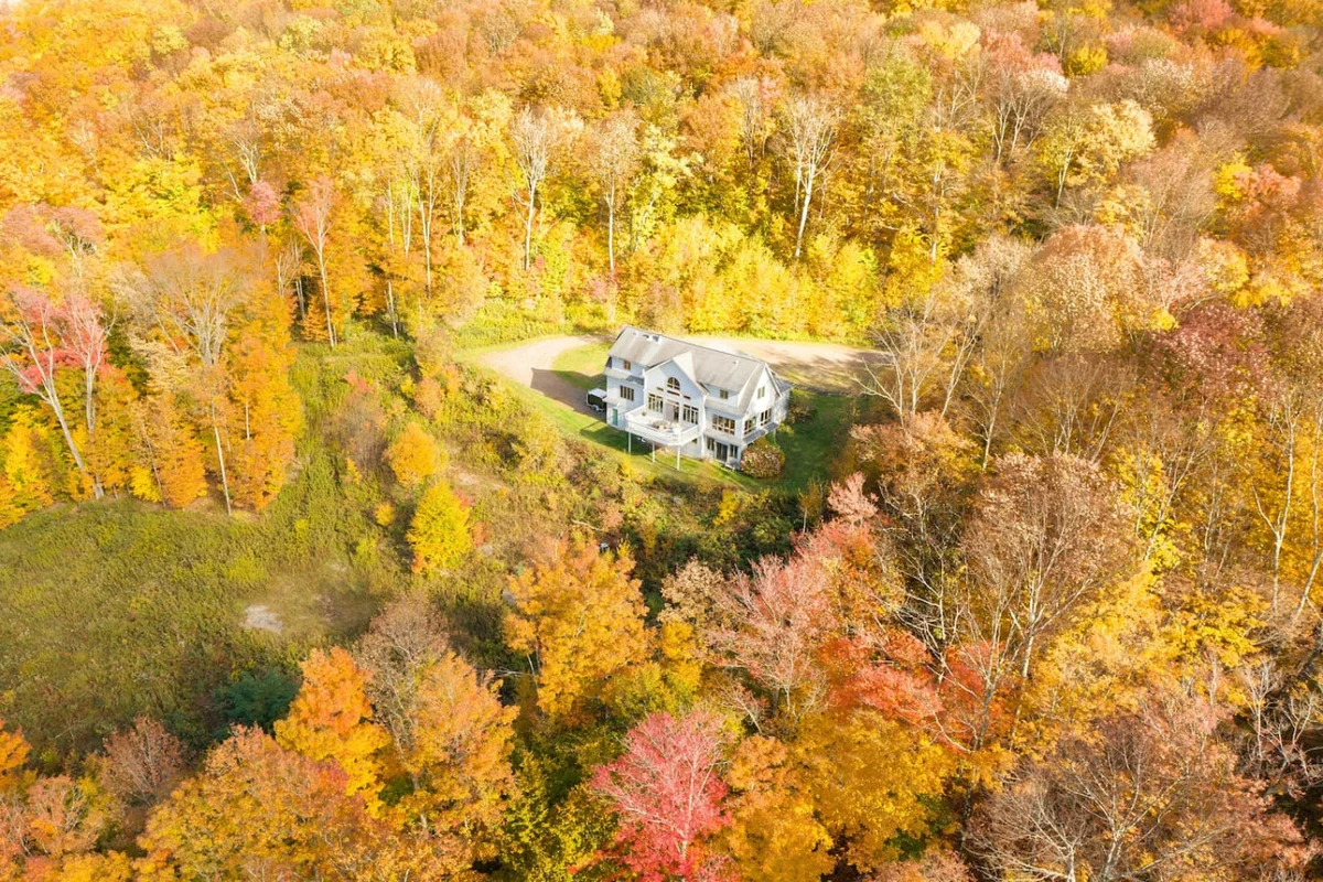 Stars, Sky & Mountain Views • Modern Upstate Stay #86