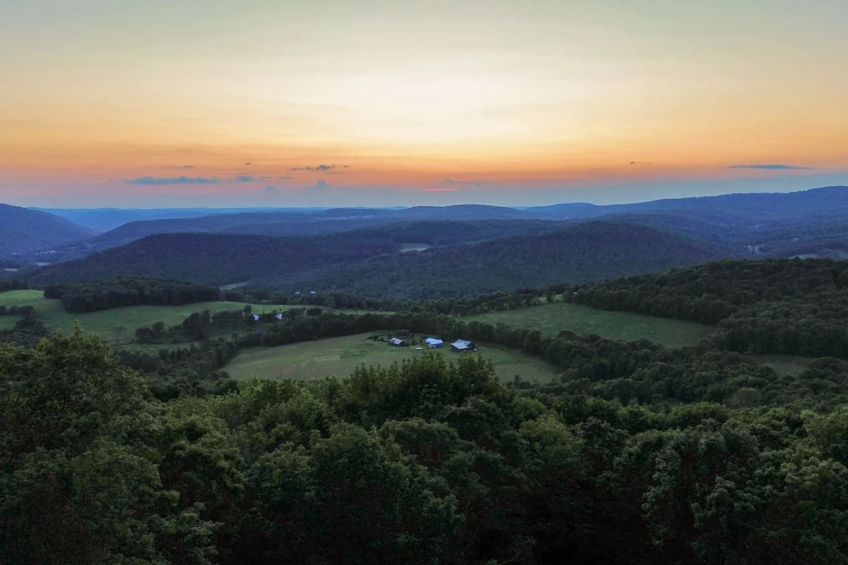 Stars, Sky & Mountain Views • Modern Upstate Stay #84