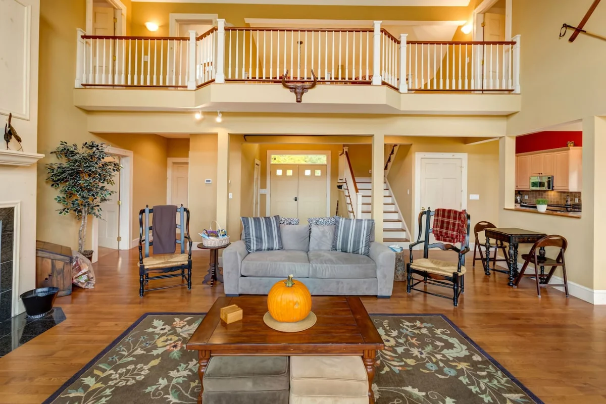 Stars, Sky & Mountain Views • Modern Upstate Stay #71