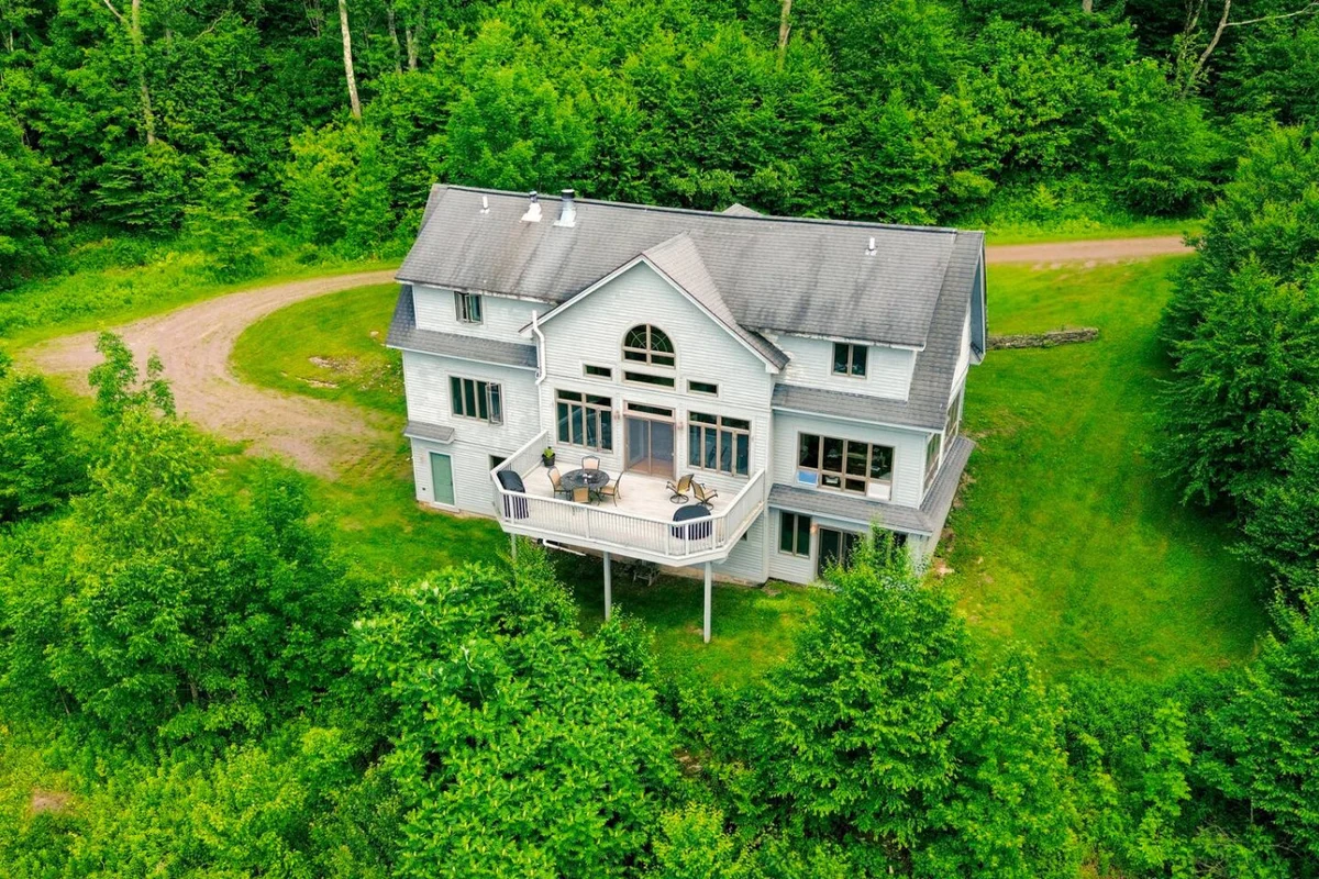 Stars, Sky & Mountain Views • Modern Upstate Stay #88