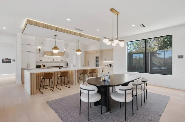 Wander Austin Oakhaven #109