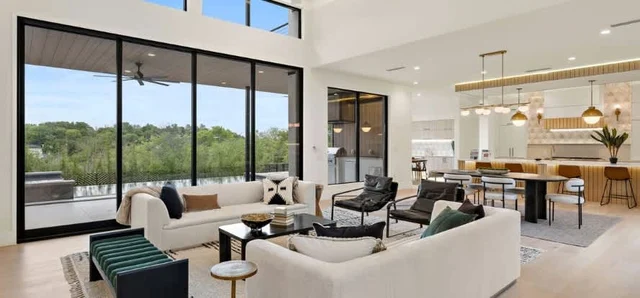 Wander Austin Oakhaven #144