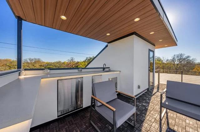 Wander Austin Oakhaven #143