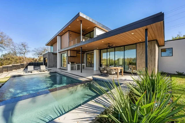 Wander Austin Oakhaven #147