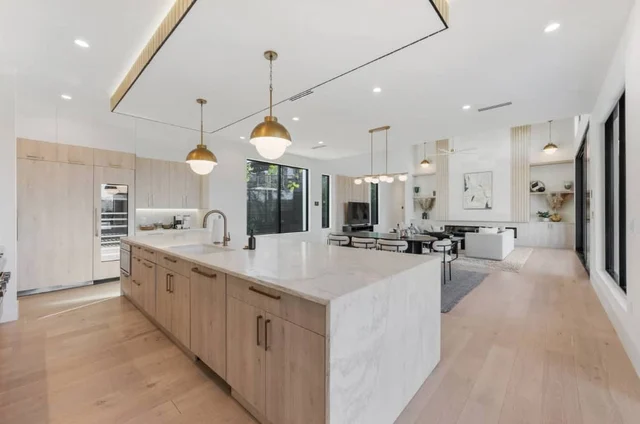 Wander Austin Oakhaven #127