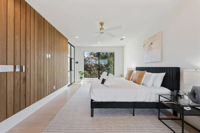 Wander Austin Oakhaven #155