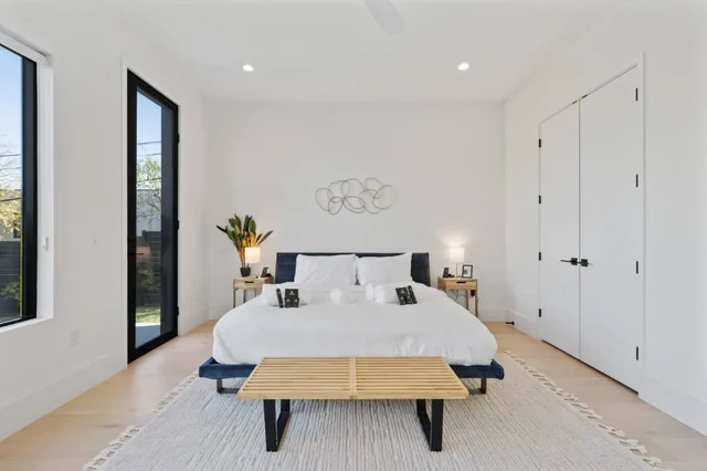 Wander Austin Oakhaven #148