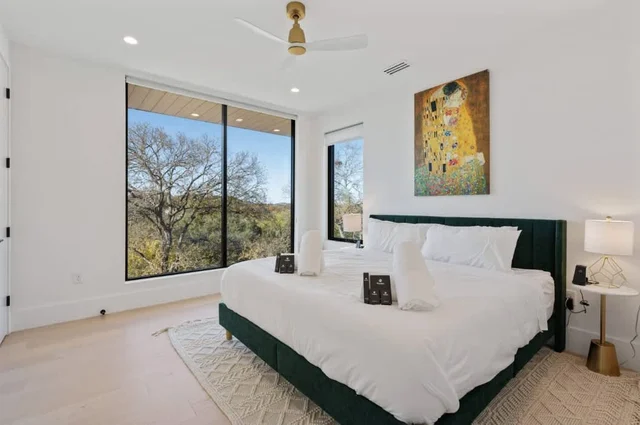 Wander Austin Oakhaven #149