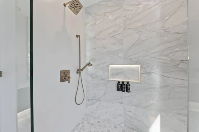 Wander Austin Oakhaven #176