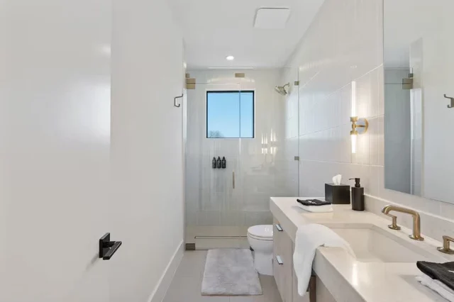 Wander Austin Oakhaven #175