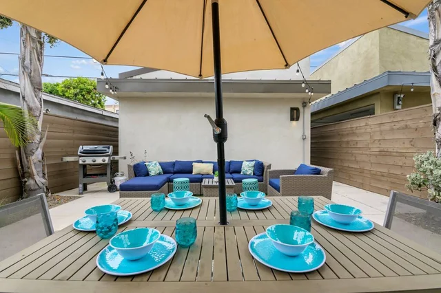 1328 Thomas Ave V2 #8