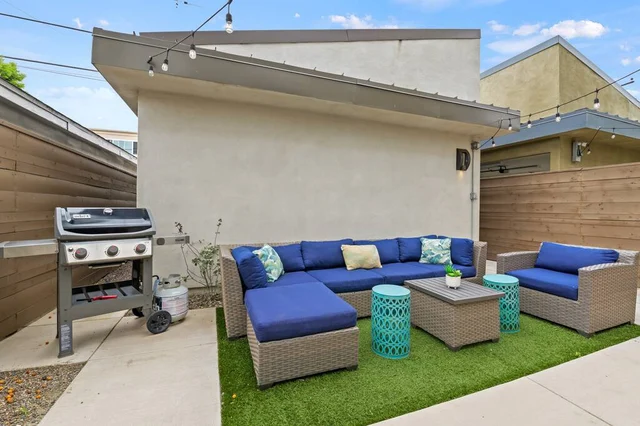 1328 Thomas Ave V2 #22