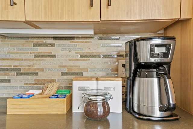 1328 Thomas Ave V2 #14