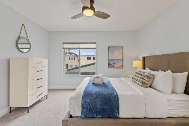 1328 Thomas Ave V2 #18