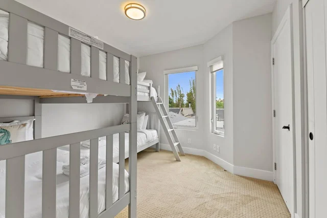 1328 Thomas Ave V2 #13