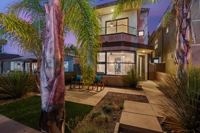 1328 Thomas Ave V2 #21