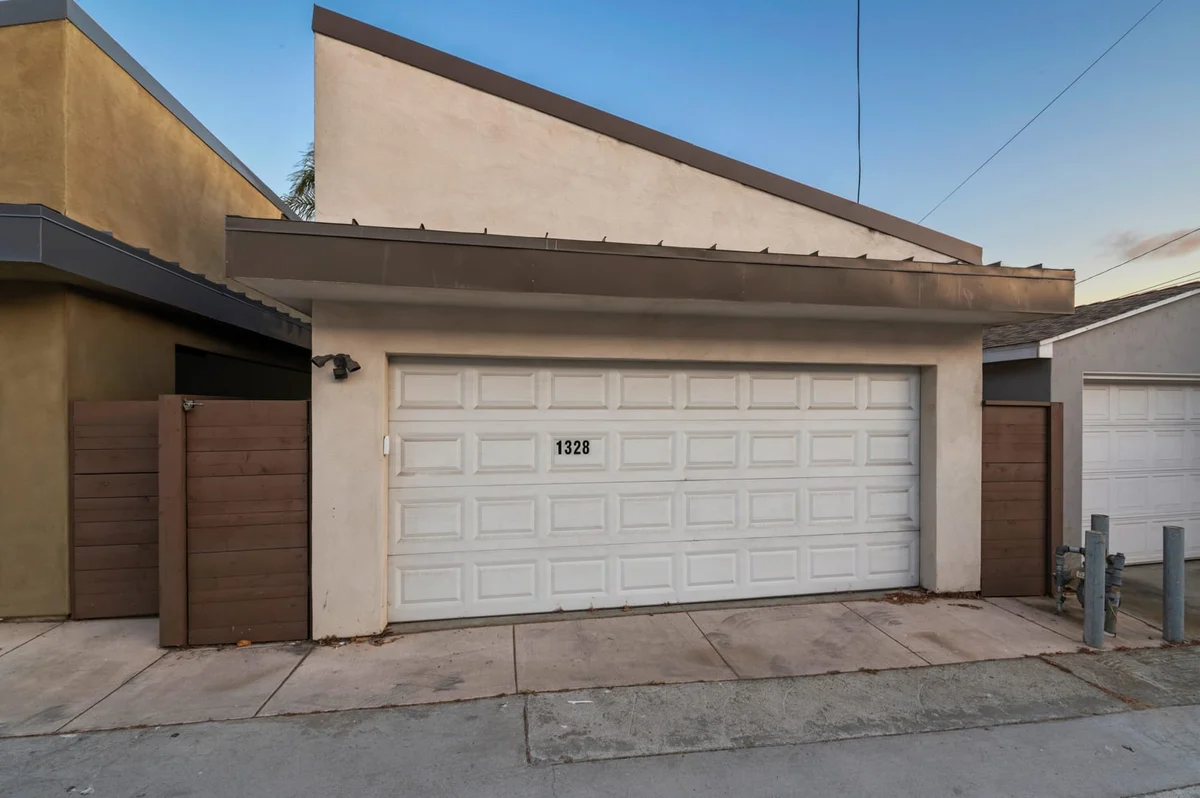 1328 Thomas Ave V2 #45