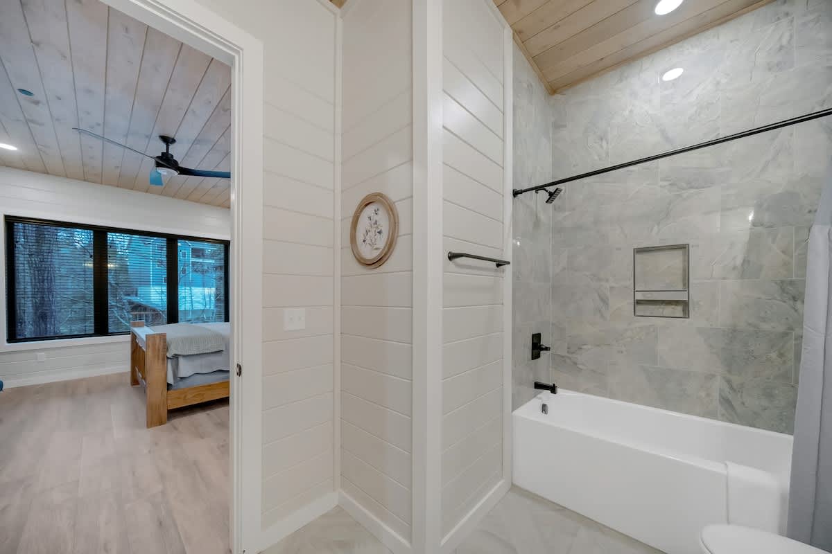 Wander Pigeon Stone #286