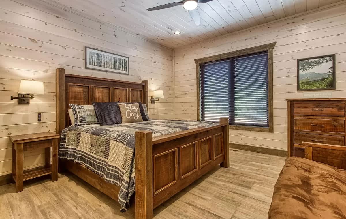 Wander Pigeon Ridge #137