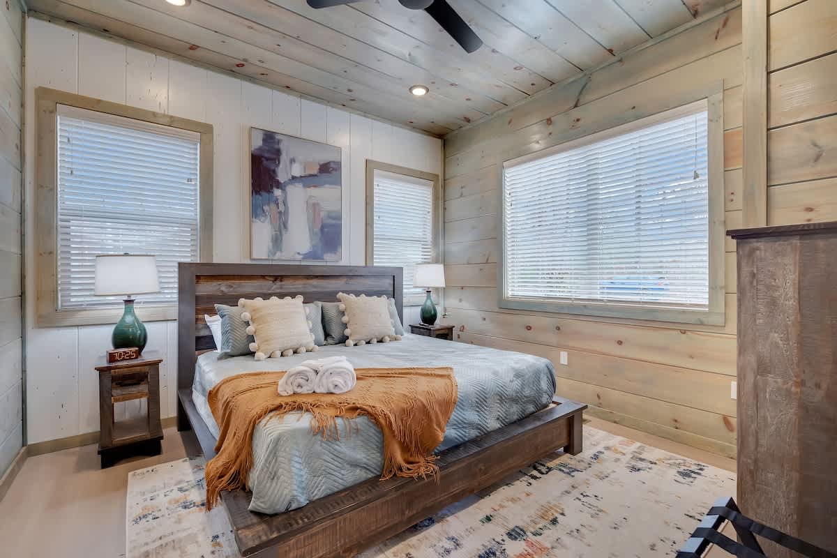 Wander Sevierville Haven #162