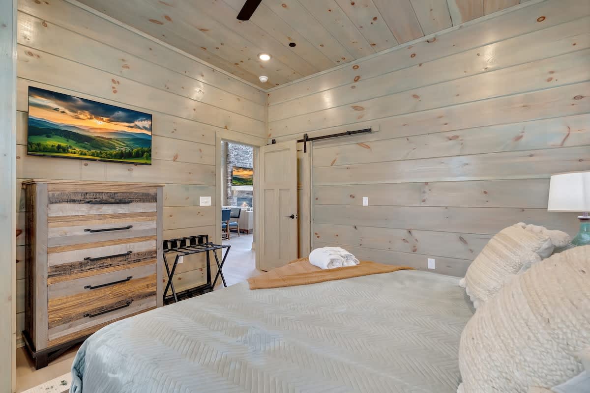 Wander Sevierville Haven #123