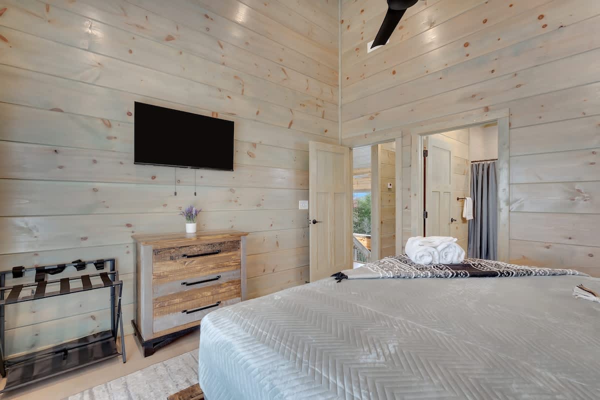 Wander Sevierville Haven #147