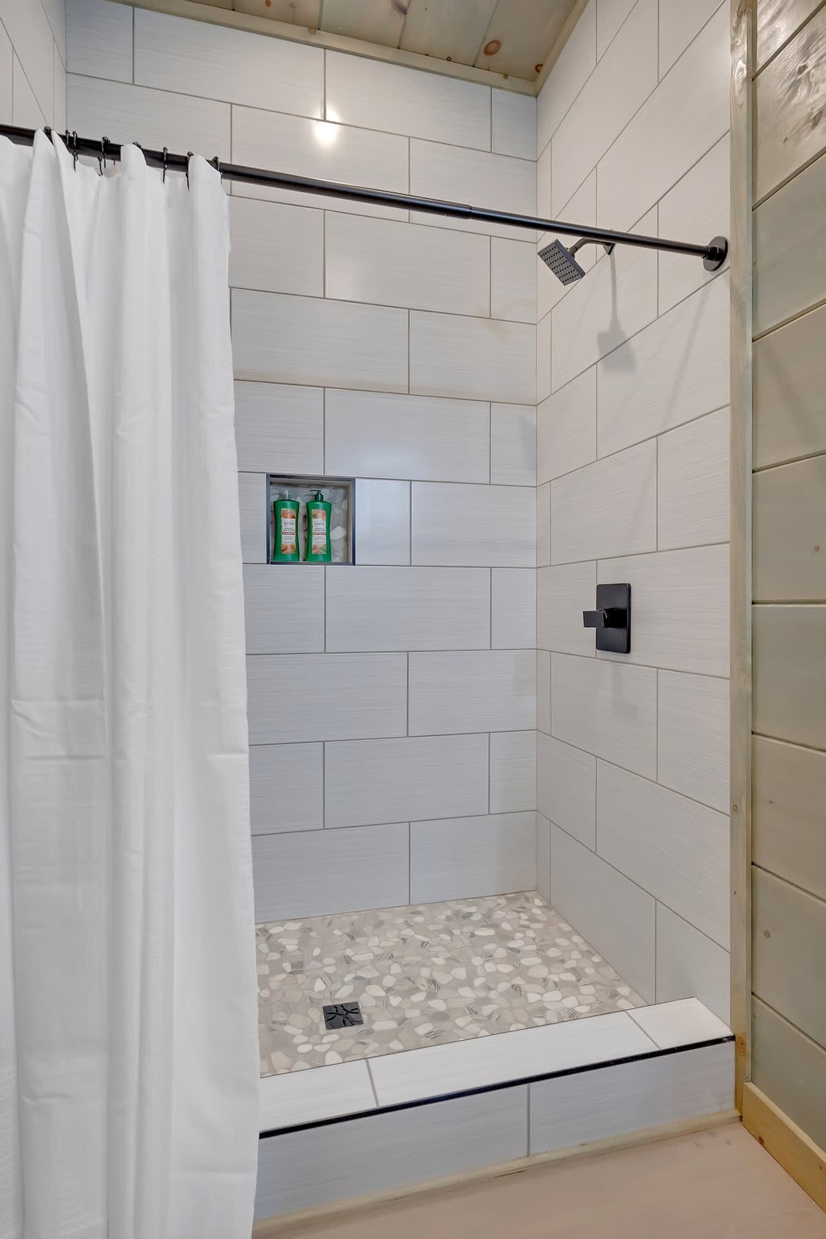 Wander Sevierville Haven #122